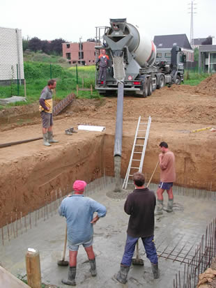  Alle stortbeton de kelder in 