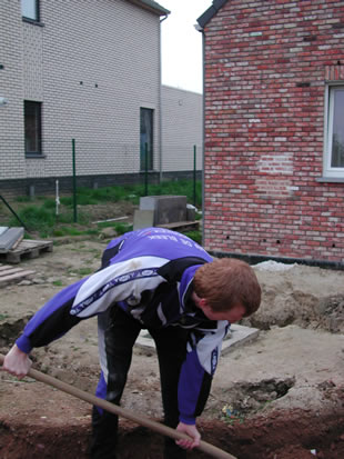  We zullen zelf ook nog maar wat graven 
